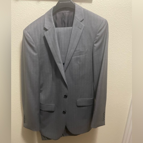 Menswear House, “Joe” collection, Gray Pinstripe Suit & Navy Blue Solid Suit - Picture 2 of 4